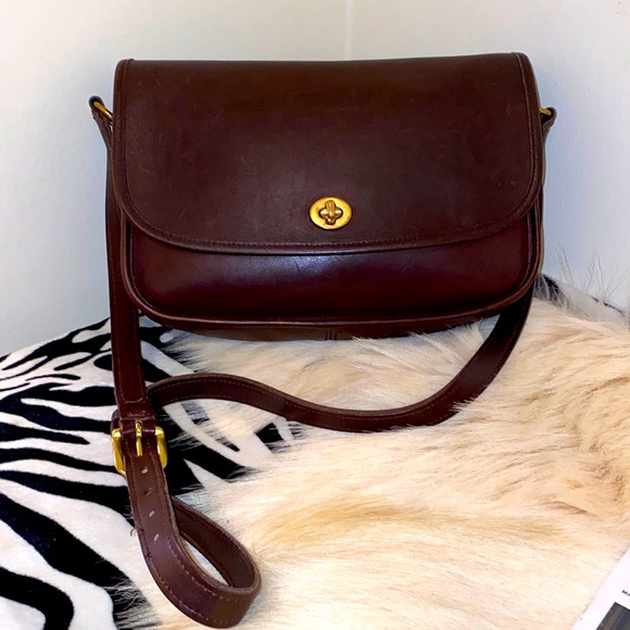 Coach Handbags - Vintage coach  brown Crossbody Leather  Bag